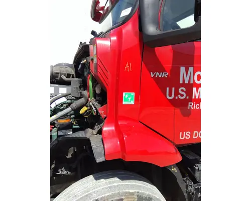 Cowl VOLVO VNR LKQ Thompson Motors - Wykoff
