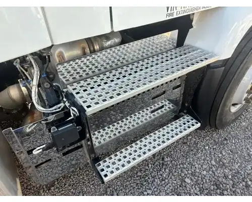 DPF (Diesel Particulate Filter) Volvo VNR Holst Truck Parts