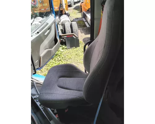 Seat, Front VOLVO VNR LKQ Wholesale Truck Parts