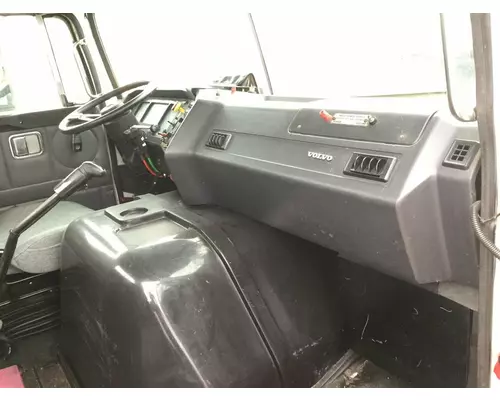 Volvo WAH Dash Assembly