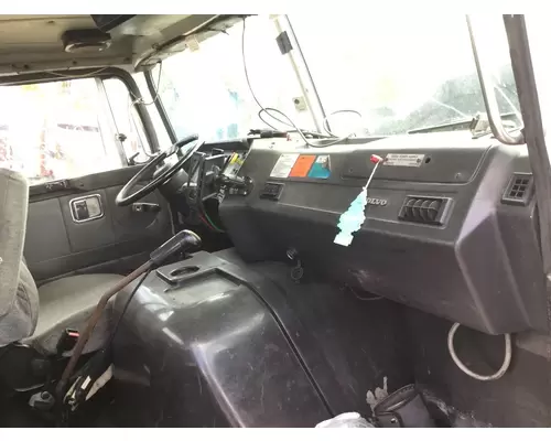 Volvo WAH Dash Assembly