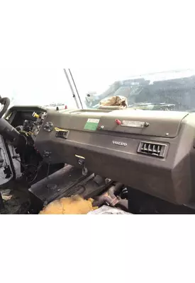 Volvo WAH Dash Assembly