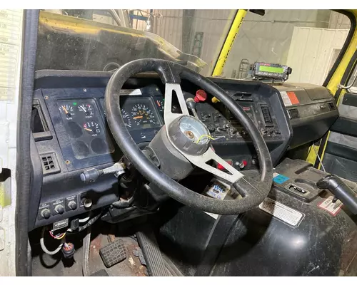 Volvo WAH Dash Assembly