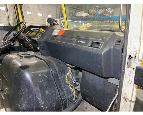 Volvo WAH Dash Assembly