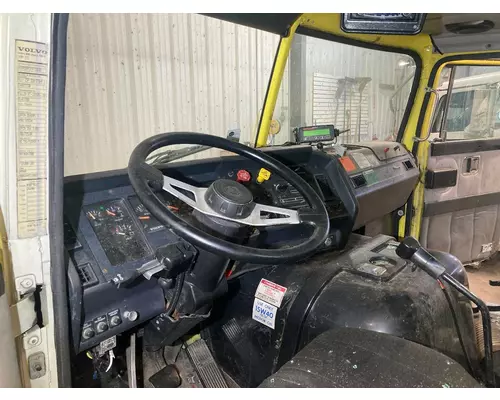 Volvo WAH Dash Assembly