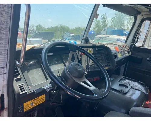 Volvo WAH Dash Assembly