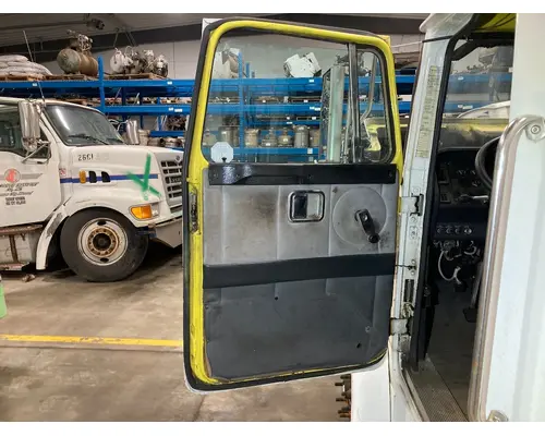 Volvo WAH Door Assembly, Front