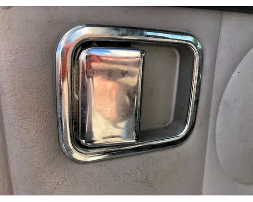 Volvo WAH Door Assembly, Front