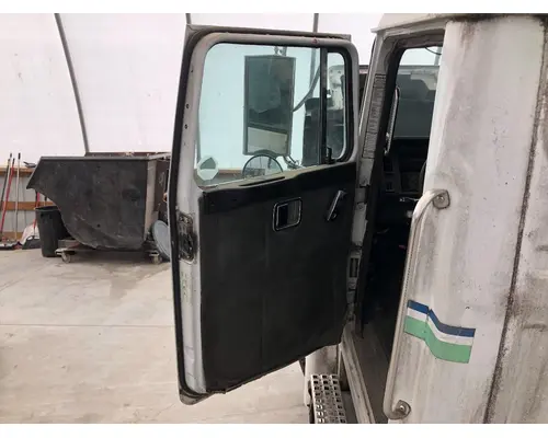 Volvo WAH Door Assembly, Front