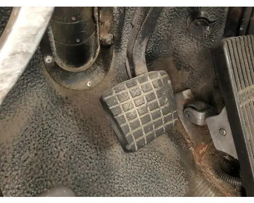Volvo WAH Foot Control Pedal (all floor pedals)