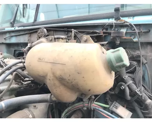 Volvo WAH Radiator Overflow Bottle  Surge Tank