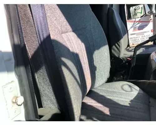 Volvo WAH Seat (non-Suspension)