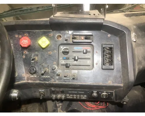 Volvo WCA Dash Assembly
