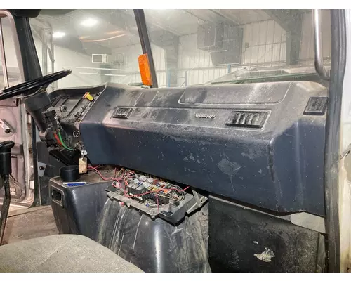 Volvo WCA Dash Assembly