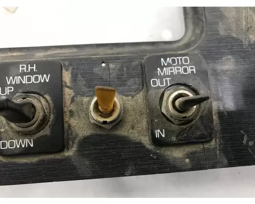 Volvo WCA Dash Assembly
