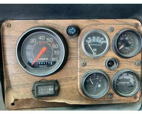 Volvo WCA Instrument Cluster