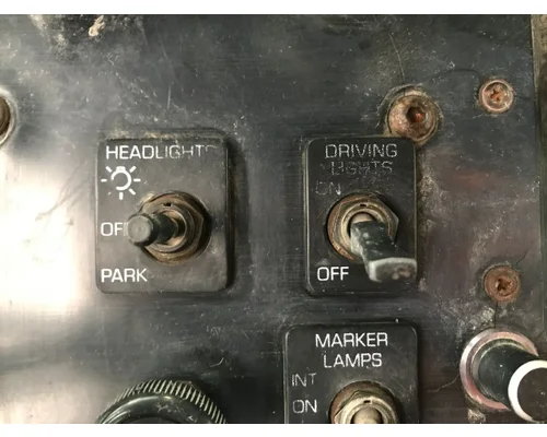Volvo WG Dash Assembly