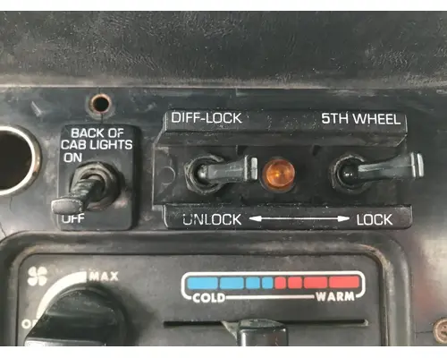 Volvo WG Dash Assembly