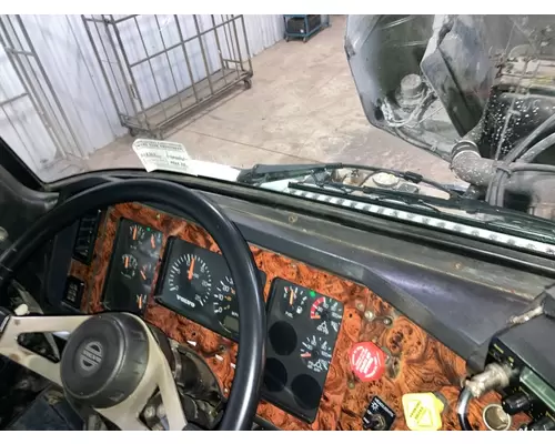 Volvo WG Dash Assembly