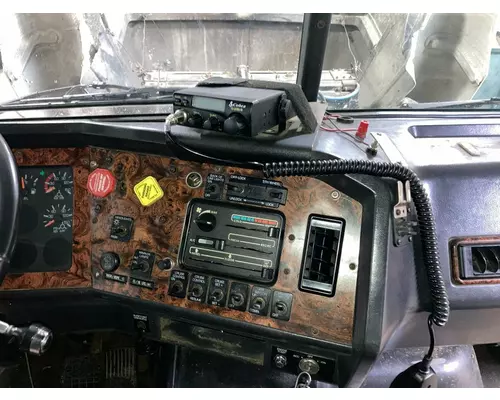 Volvo WG Dash Assembly