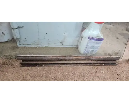 Volvo WG Windshield Glass