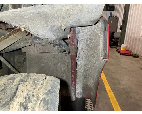 Volvo WIA Fender