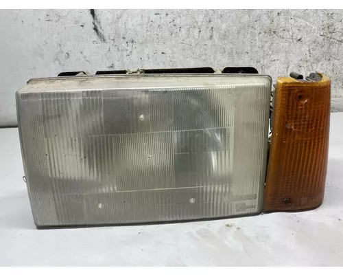 Volvo WIA Headlamp Assembly