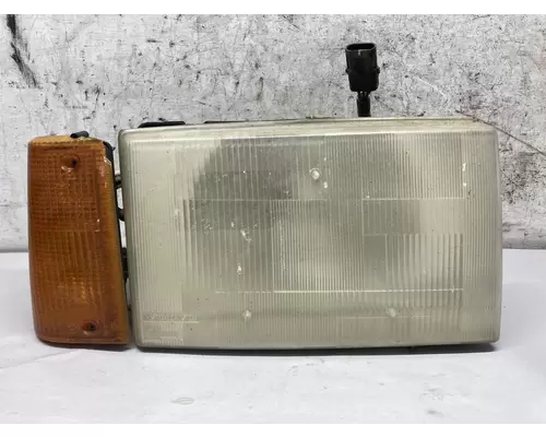 Volvo WIA Headlamp Assembly