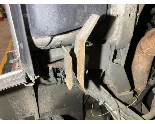 Volvo WIA Hood Rest