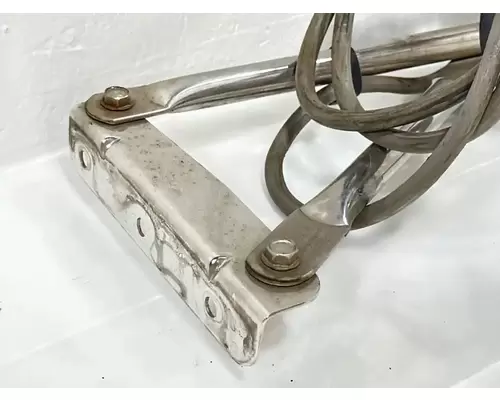 Volvo WIA Mirror (Side View)