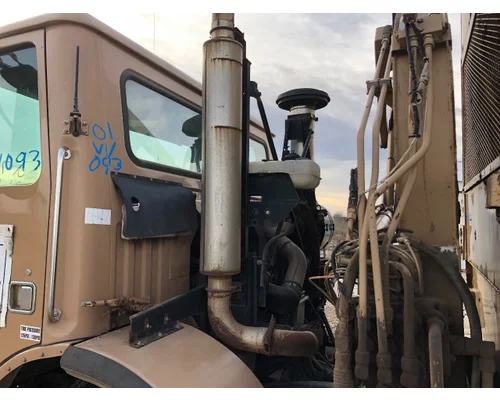 Volvo WX Exhaust Assembly