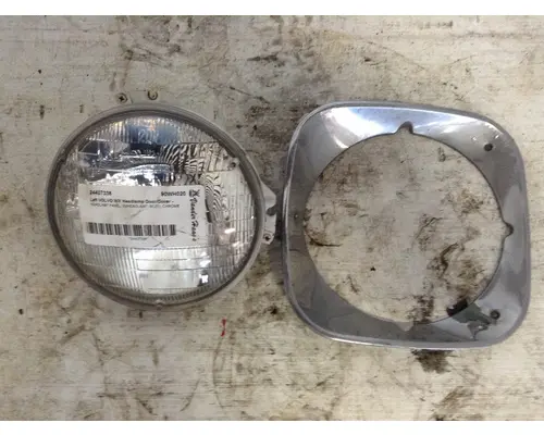 Volvo WX Headlamp Assembly