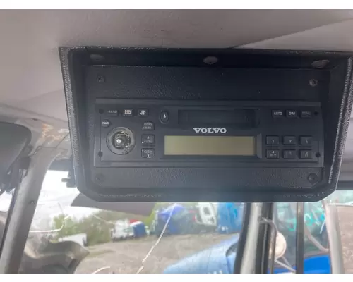 Radio Volvo WAH Vander Haags Inc Kc