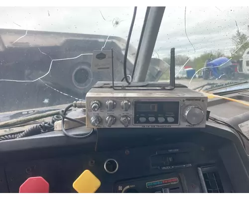 Radio Volvo WAH Vander Haags Inc Kc