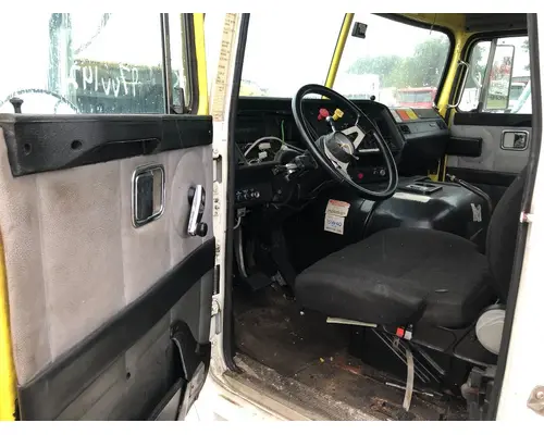 Cab Volvo WAH Vander Haags Inc Sp