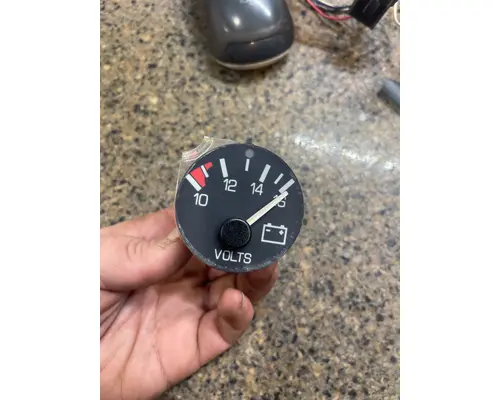 Gauges (all) VOLVO WCA AREO SERIES Truck Salvage International Inc