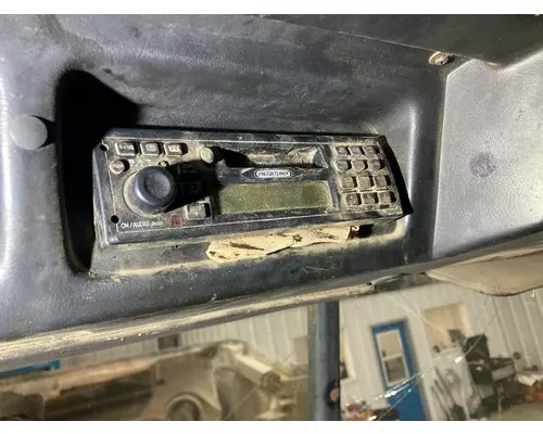 Radio Volvo WCA Vander Haags Inc Sf