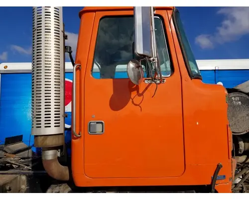 Door Assembly, Front VOLVO WCM 1990-1998 LKQ Geiger Truck Parts