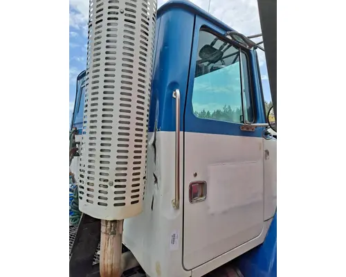 Door Assembly, Front VOLVO WG 1988-2001 LKQ Evans Heavy Truck Parts