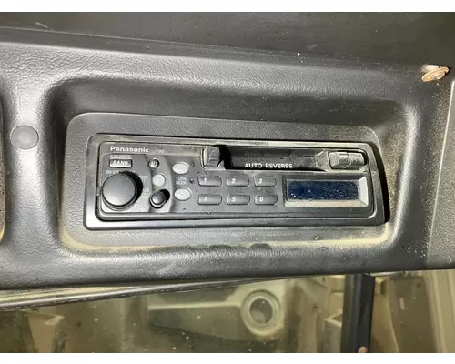 Radio Volvo WG Vander Haags Inc Sf
