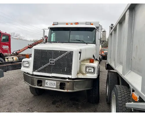 Complete Vehicle VOLVO WG Truck Salvage International Inc