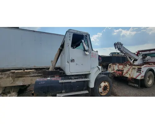 Door Glass, Front VOLVO WG Crest Truck Parts