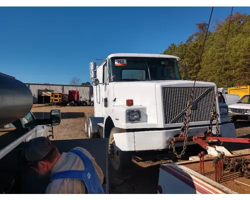 Spindle / Knuckle, Front VOLVO WG Crest Truck Parts