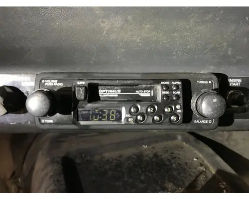 Radio Volvo WIA Vander Haags Inc Cb