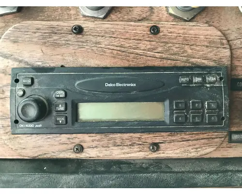 Radio Volvo WIA Vander Haags Inc Cb