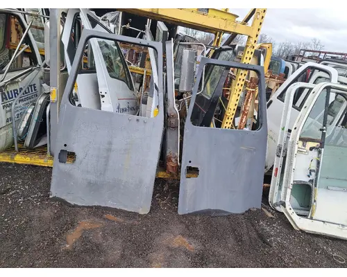 Door Assembly, Front VOLVO WIA Truck Salvage International Inc
