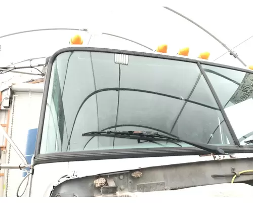 Windshield Glass Volvo WIA Vander Haags Inc Cb