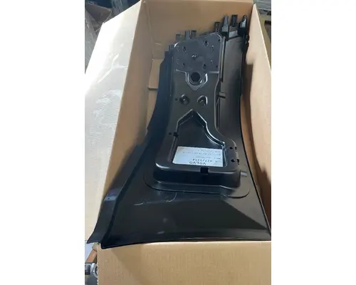 Volvo  Bumper Assembly, Front