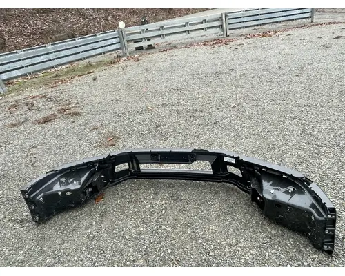 Volvo  Bumper Assembly, Front