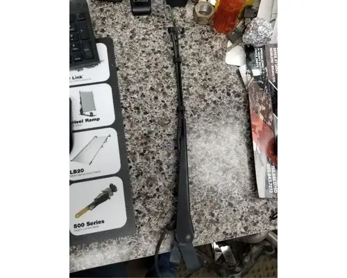 Windshield Wiper Arm VolvoWhiteGMC WG Caseyâs Truck Salvage World
